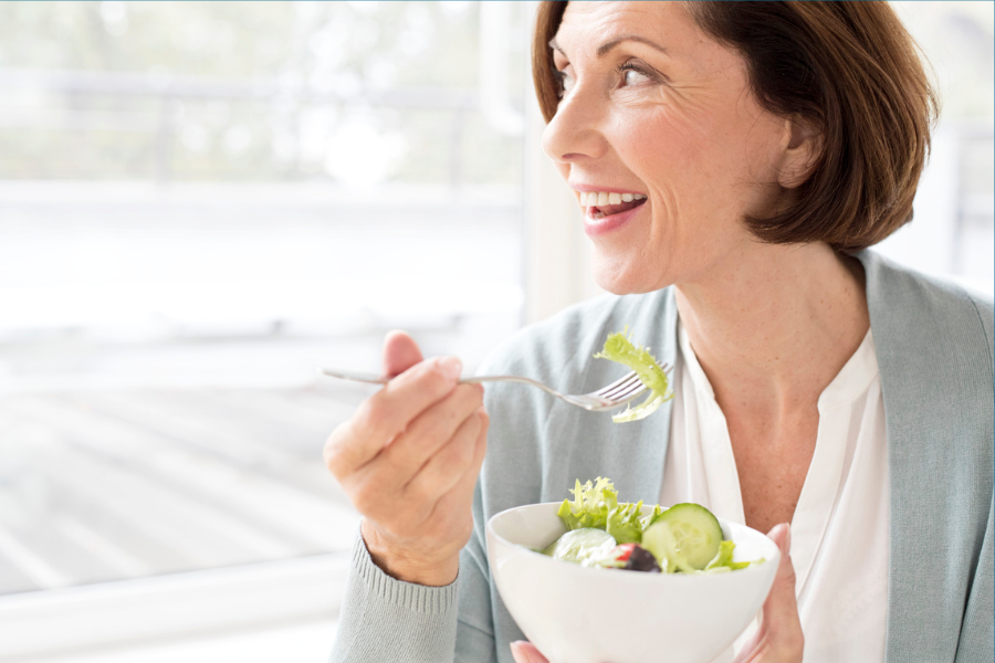 Navigating Women’s Hormonal Health Through Nutrition