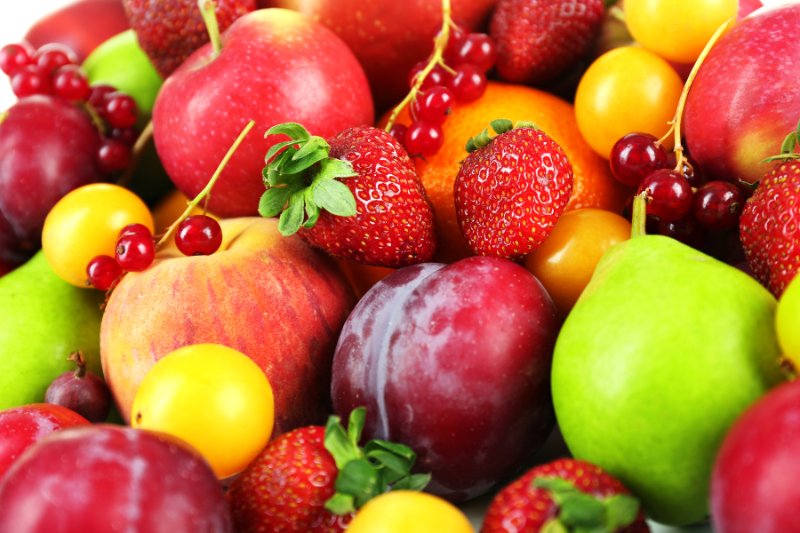 EWG's 2023 Dirty Dozen™ and Clean Fifteen™