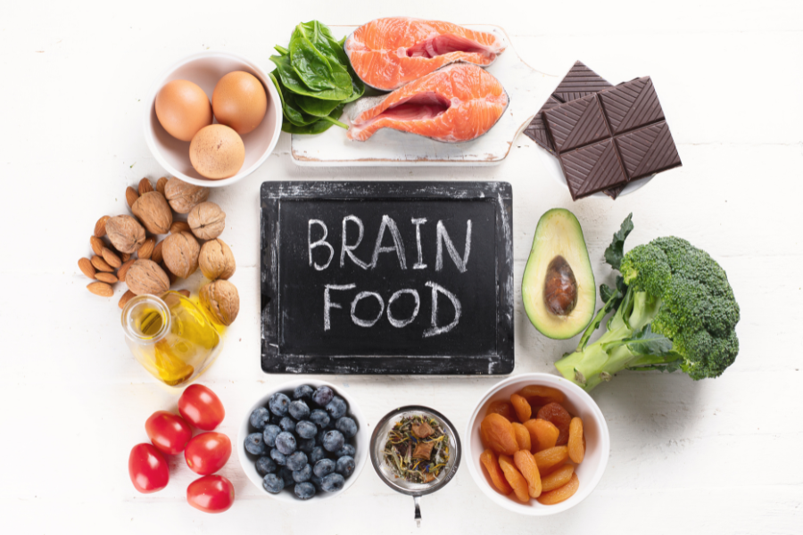 Feed Your Brain: Dietary Essentials for Optimal Brain Health–Issue 03